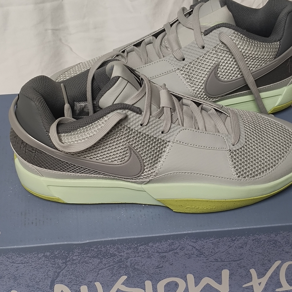 New Nike Ja Morant's size 10 in box no top